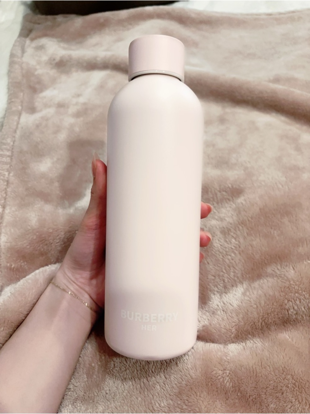 Burberry Her Pink Metal Water Bottle – Limited Edition